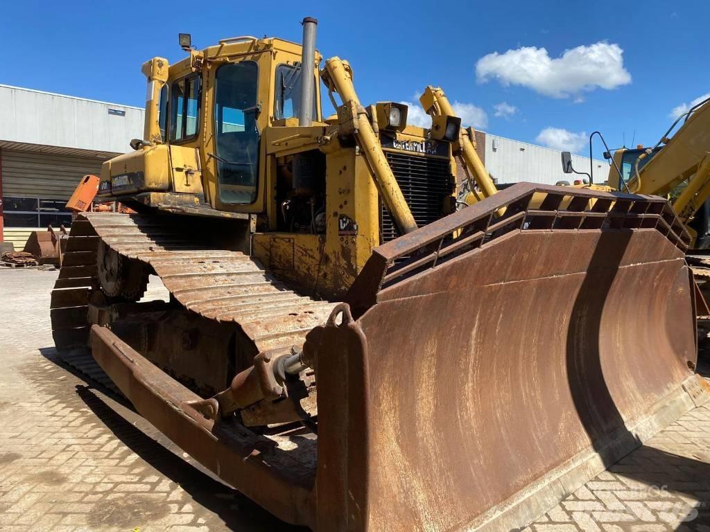 CAT D 6 H Buldozer sobre oruga