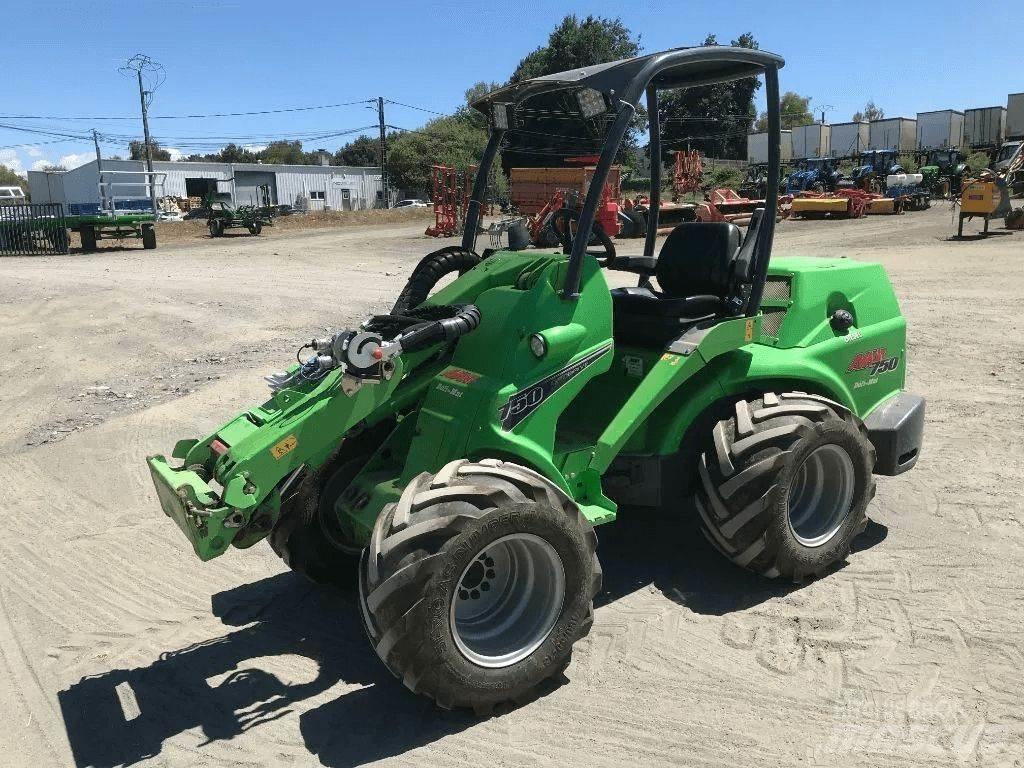 Avant 750 Palas cargadoras