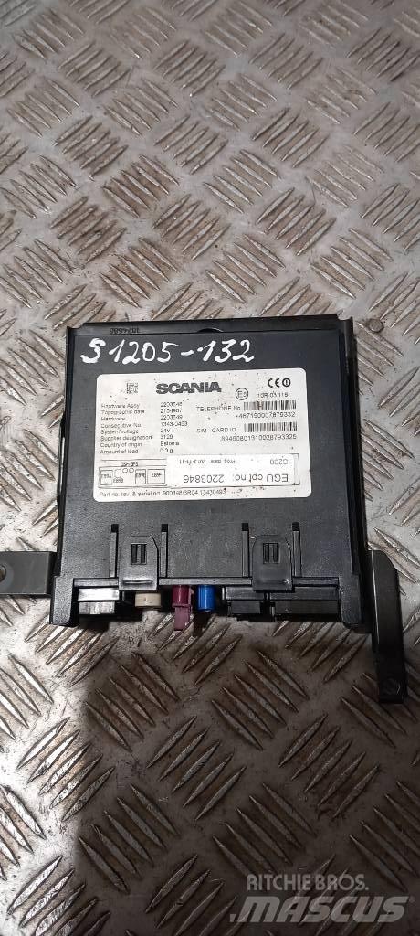 Scania R 440.    2203848 Electrónicos