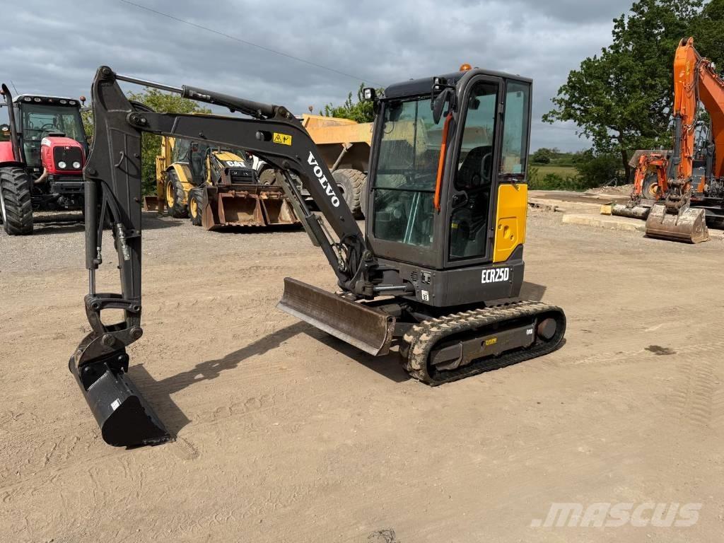 Volvo ECR 25 D Mini excavadoras < 7t