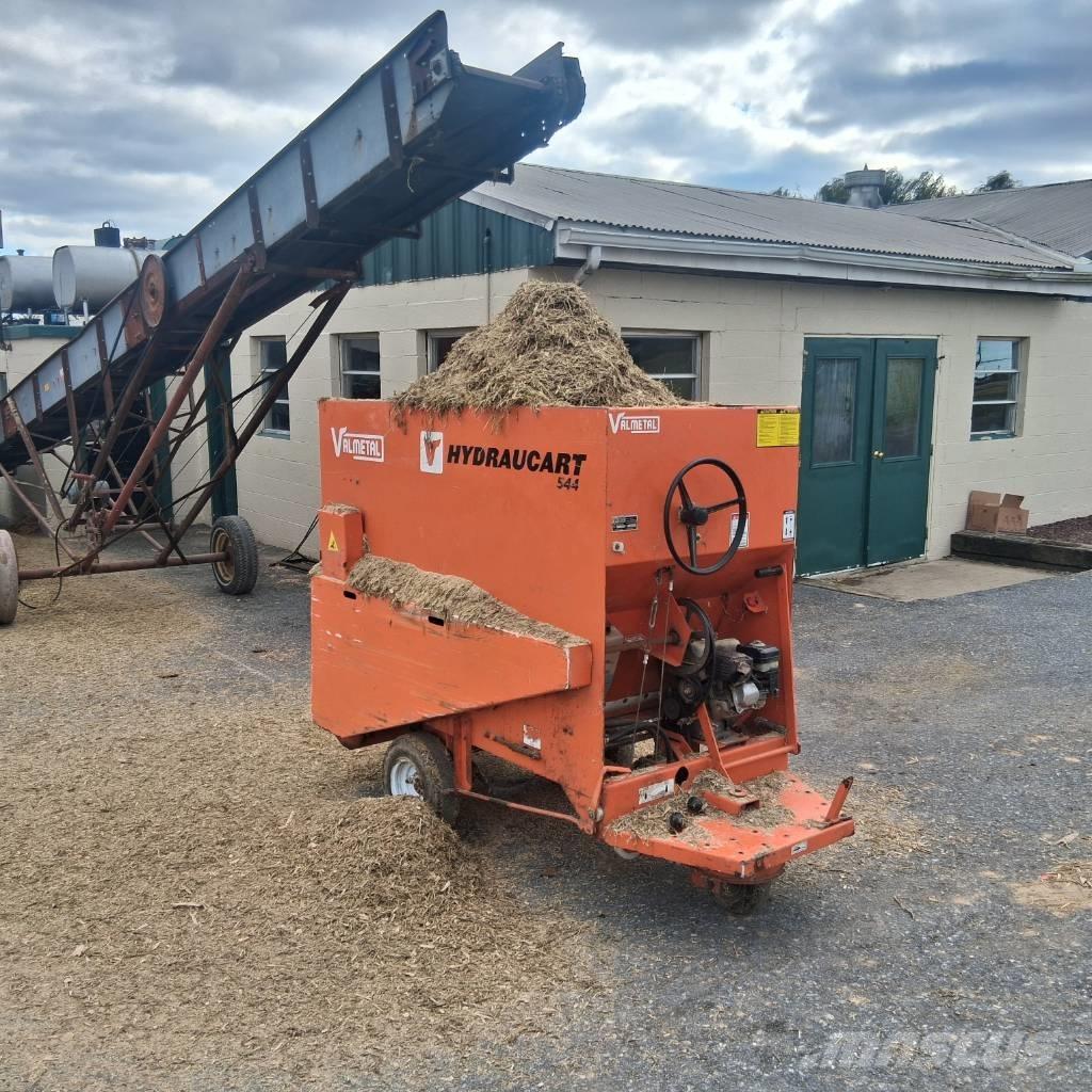 Valmetal 544 Otros equipos para ganadería