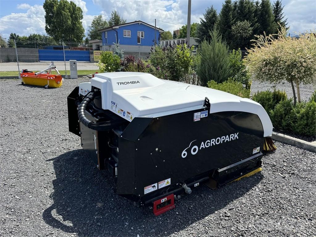  TROMBIA 220 Cepillos