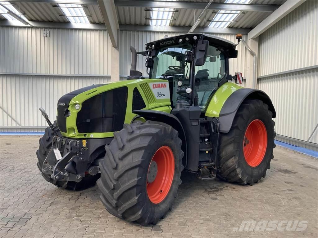 CLAAS Axion 920 Tractores