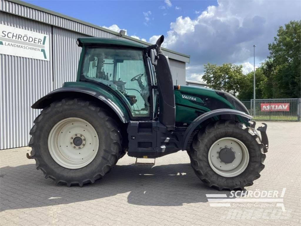 Valtra T 154 H Tractores