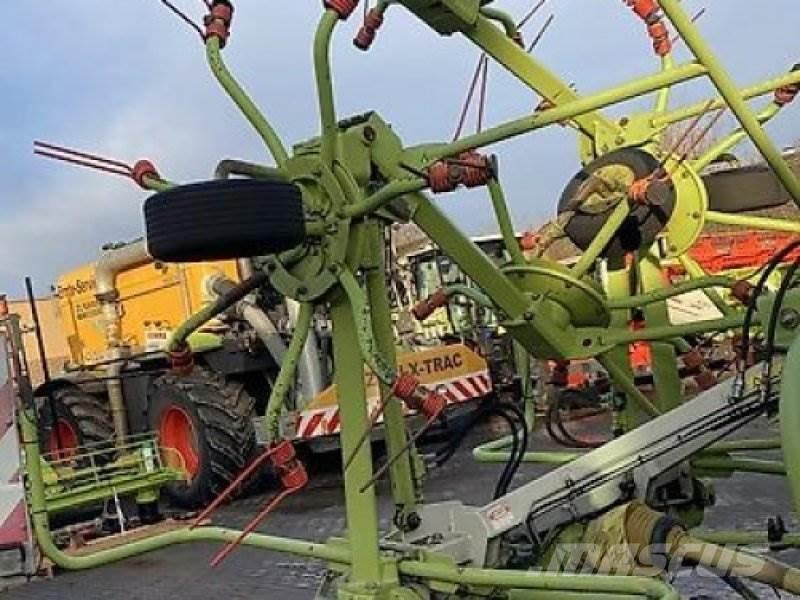CLAAS Volto 770 Rastrillos y henificadores