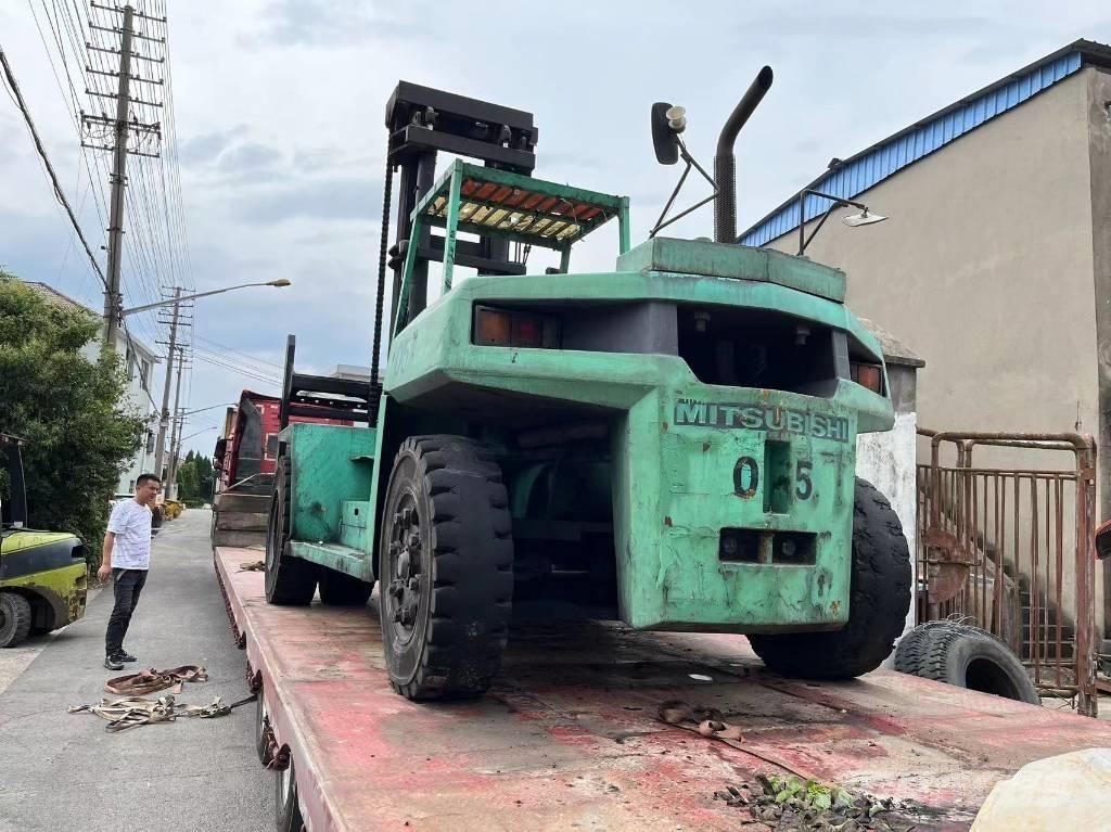 Mitsubishi FD 150 Carretillas diesel