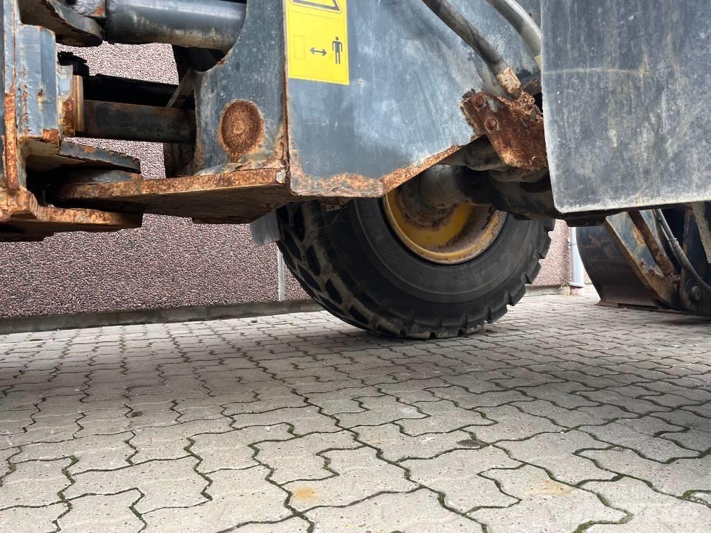 Komatsu WA 250 PZ-5 Cargadoras sobre ruedas