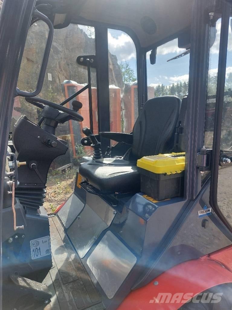 Flexi Trac 1226 cab Tractores