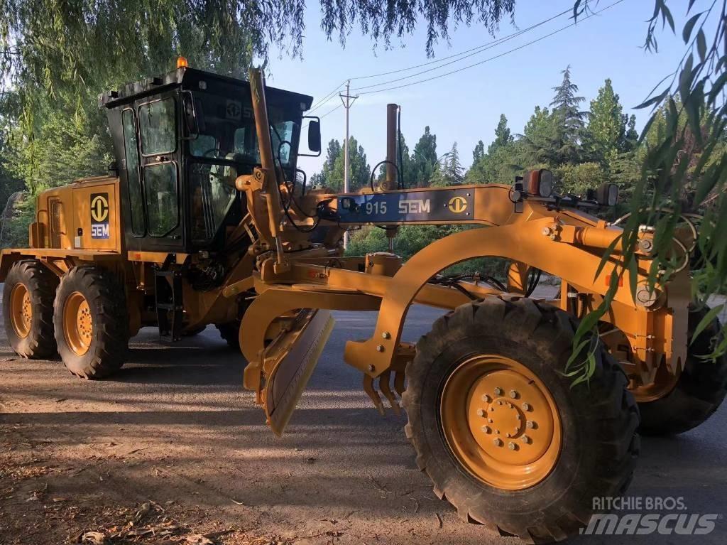 SEM 915 motor grader Motoniveladoras