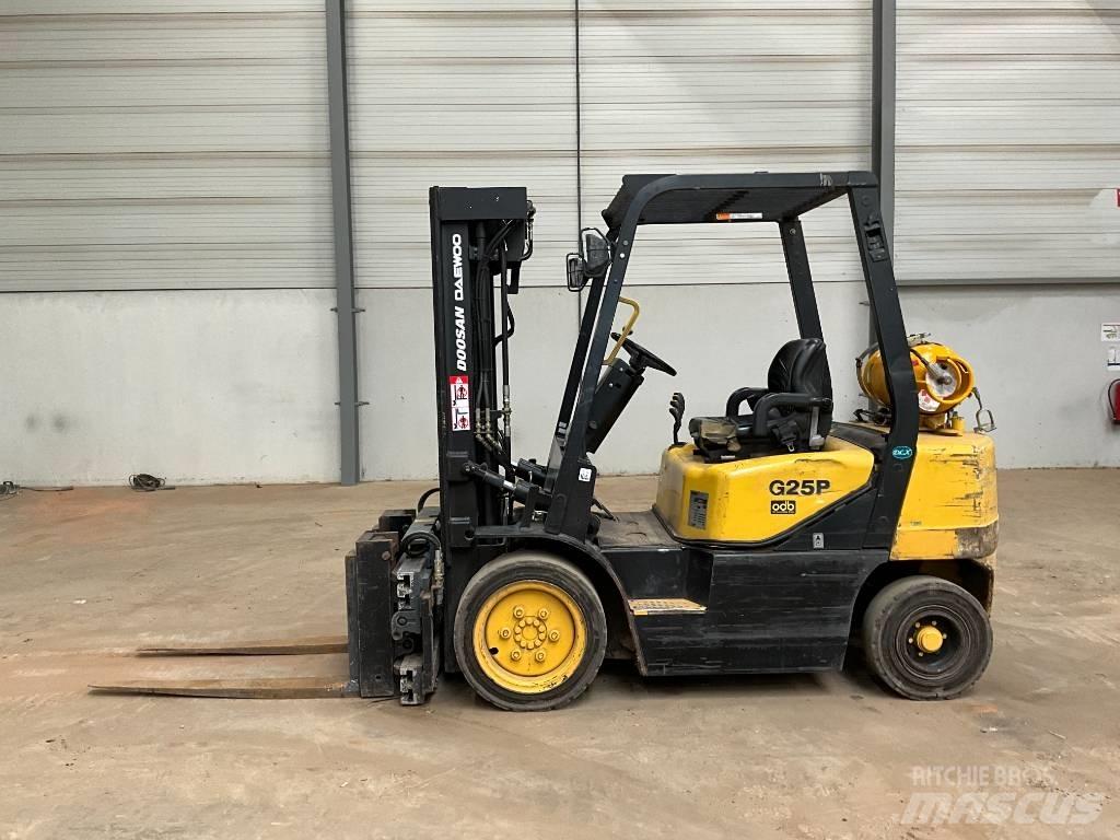 Doosan G 25 P-3 Carretillas LPG