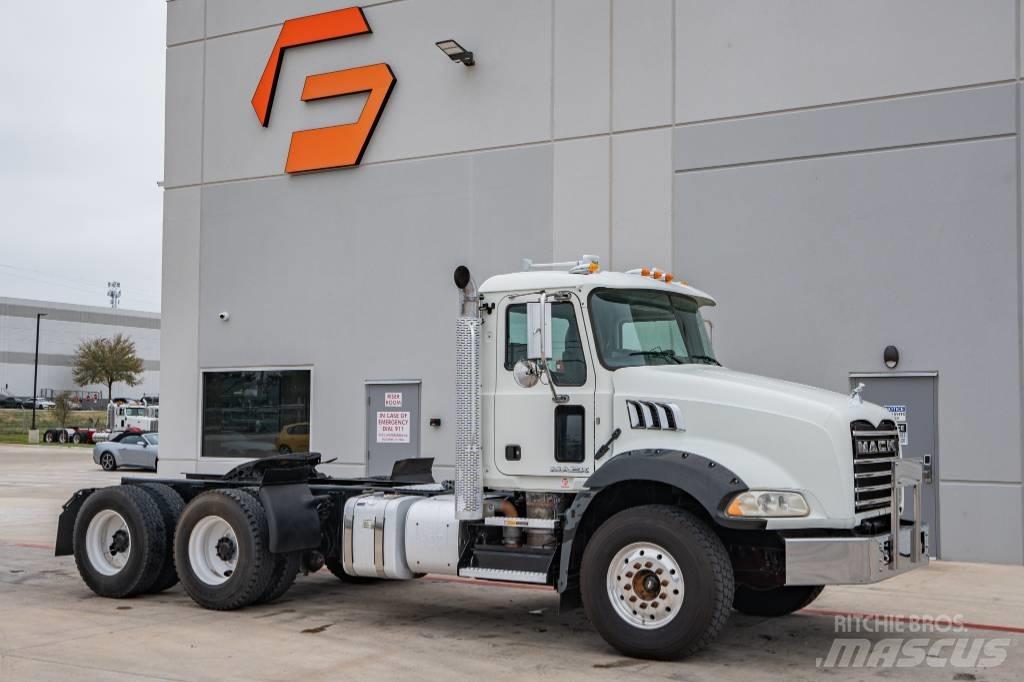 Mack Granite GU 813 Camiones bañeras basculantes o volquetes