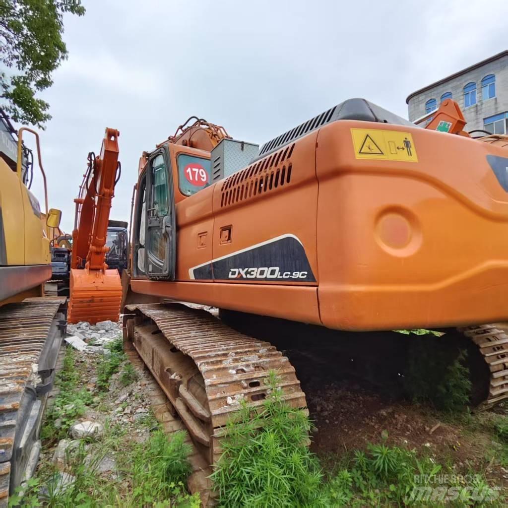 Doosan DX 300 Excavadoras de cadenas