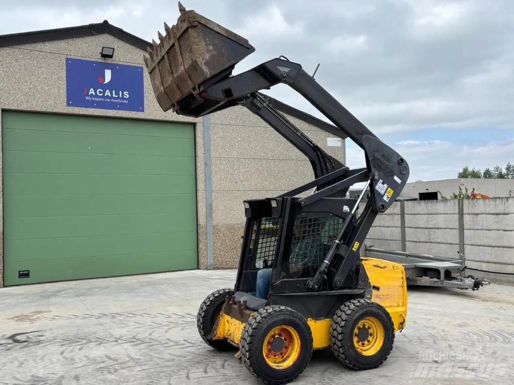New Holland LS160 Minicargadoras