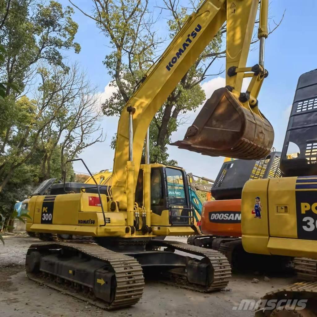 Komatsu PC 300 Excavadoras de cadenas