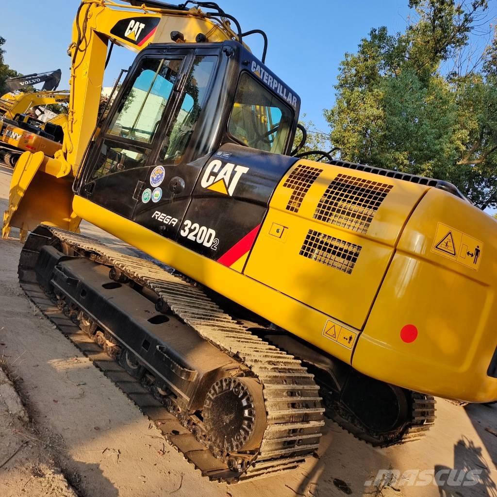CAT 320 D2 Excavadoras de cadenas