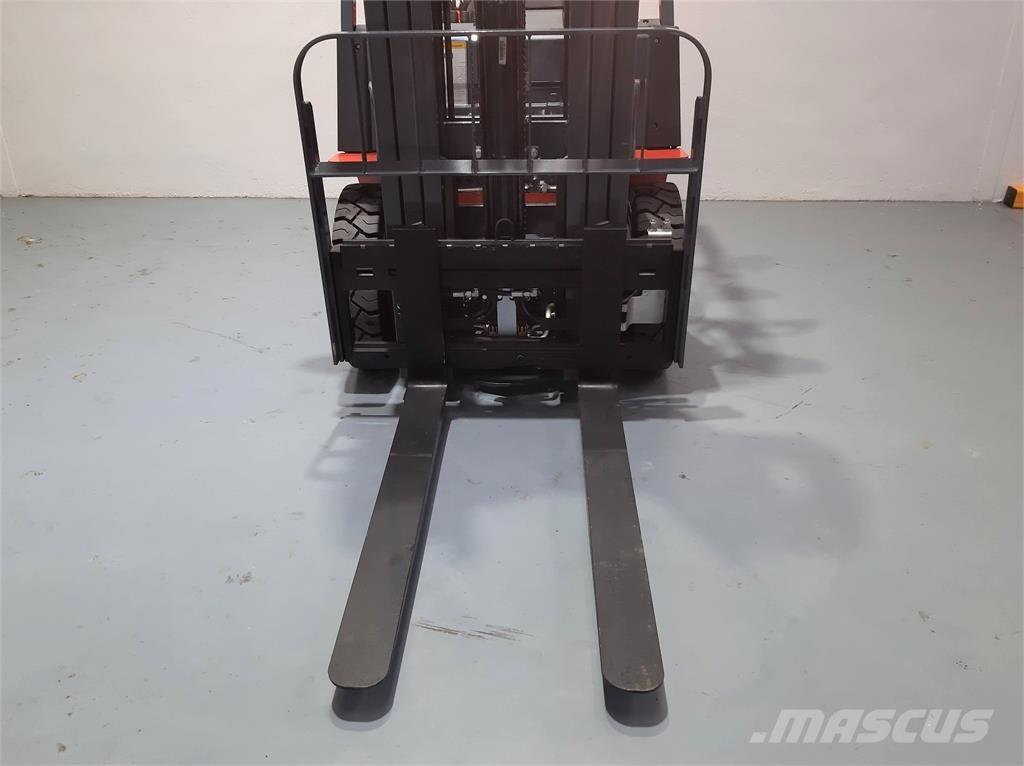 Heli CPCD25 XC26H Carretillas diesel
