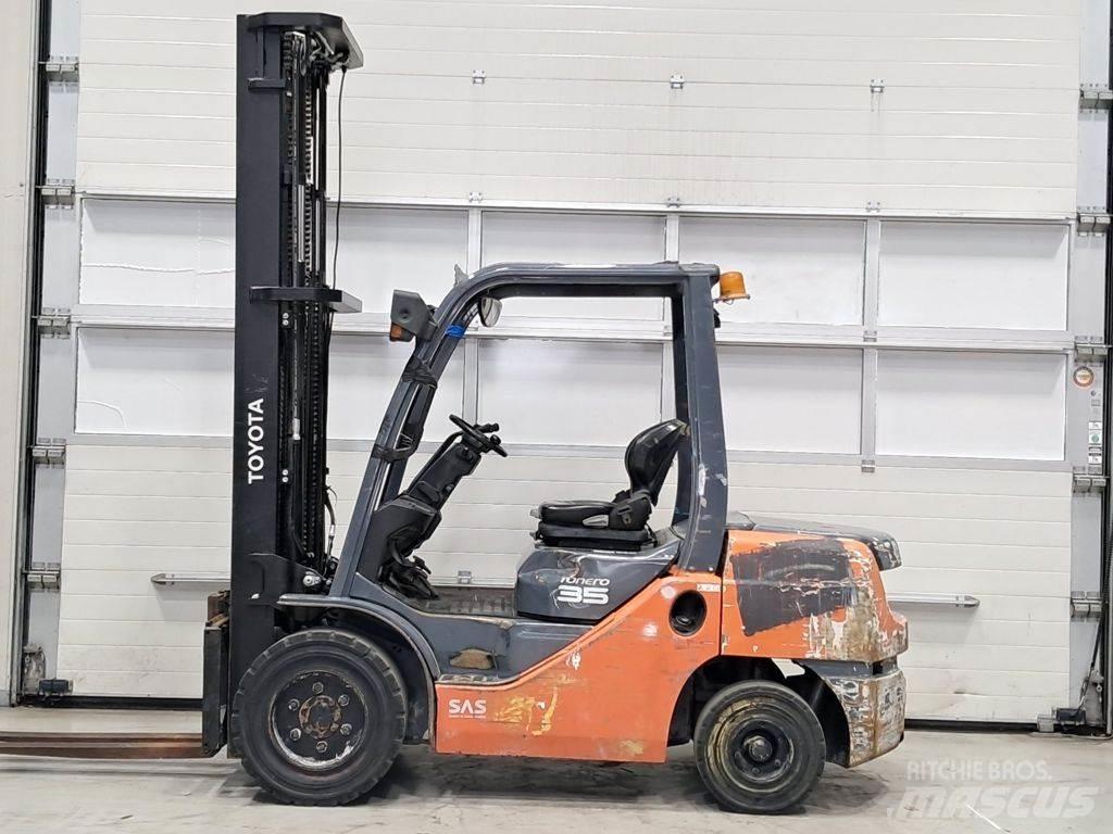 Toyota 02-8FDJF35 Carretillas diesel