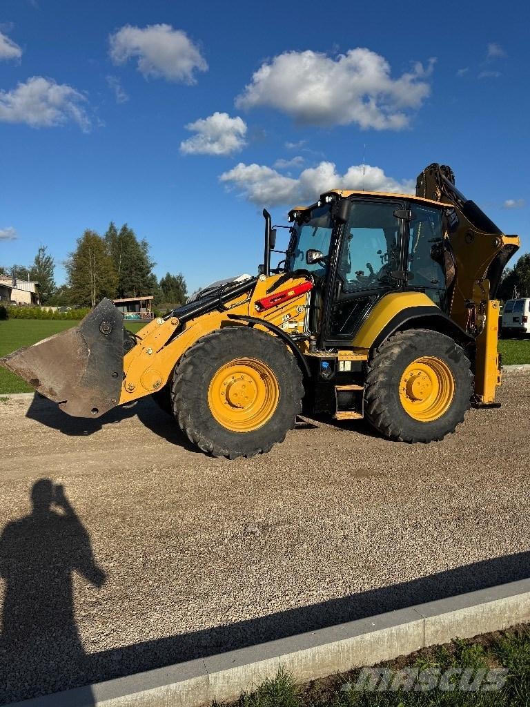 CAT 444 Retrocargadoras