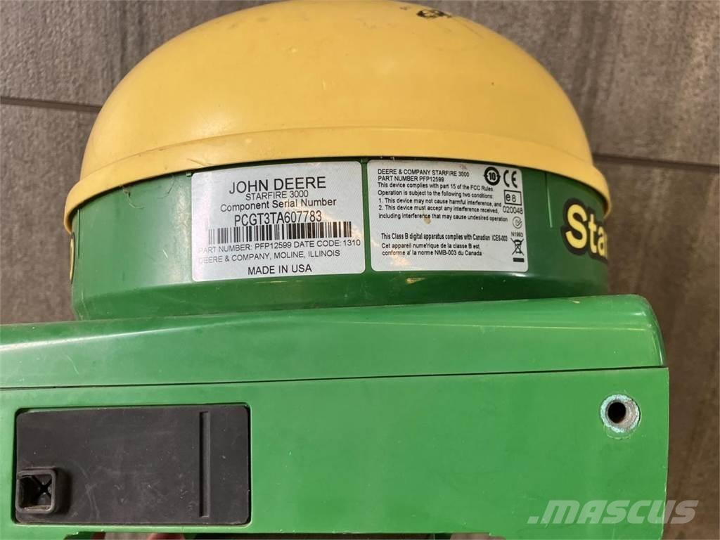 John Deere 6215R Tractores
