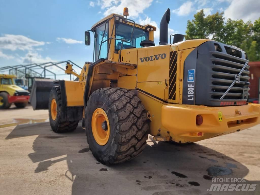 Volvo L 180 F Cargadoras sobre ruedas