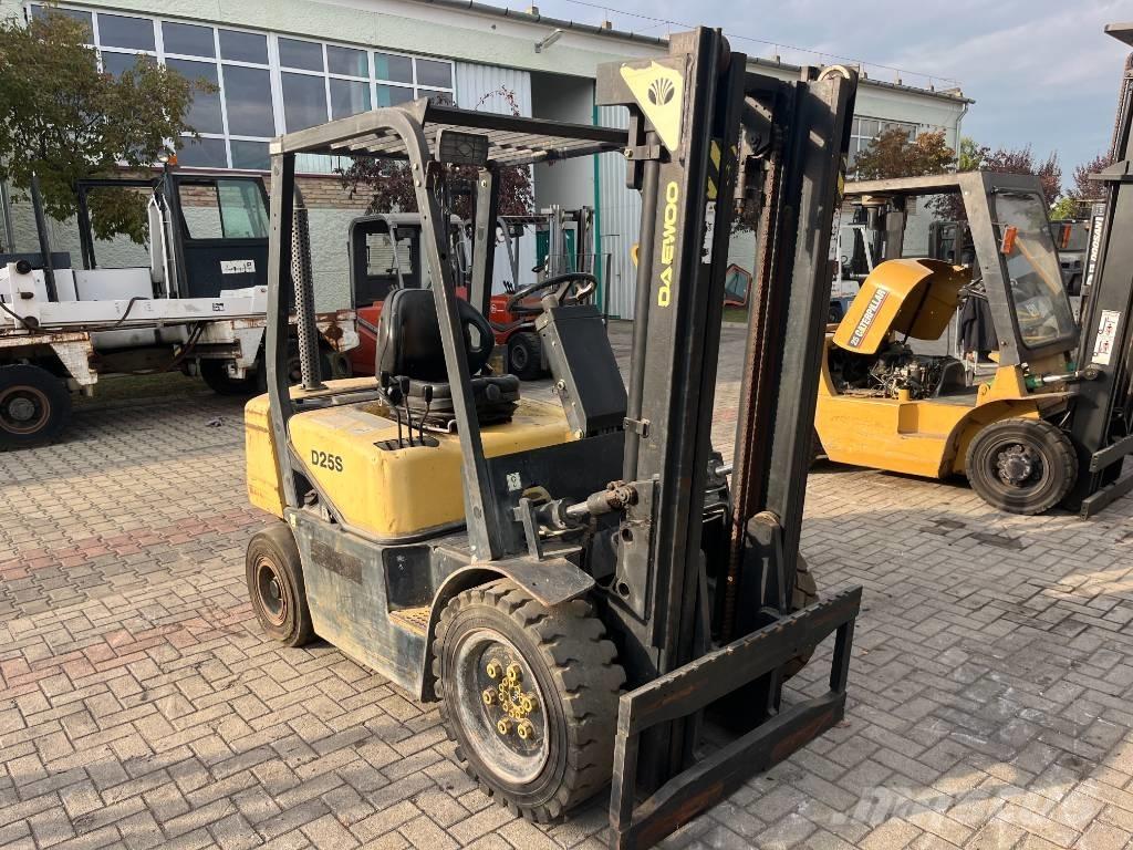 Daewoo D25S3 V-2311 Carretillas diesel