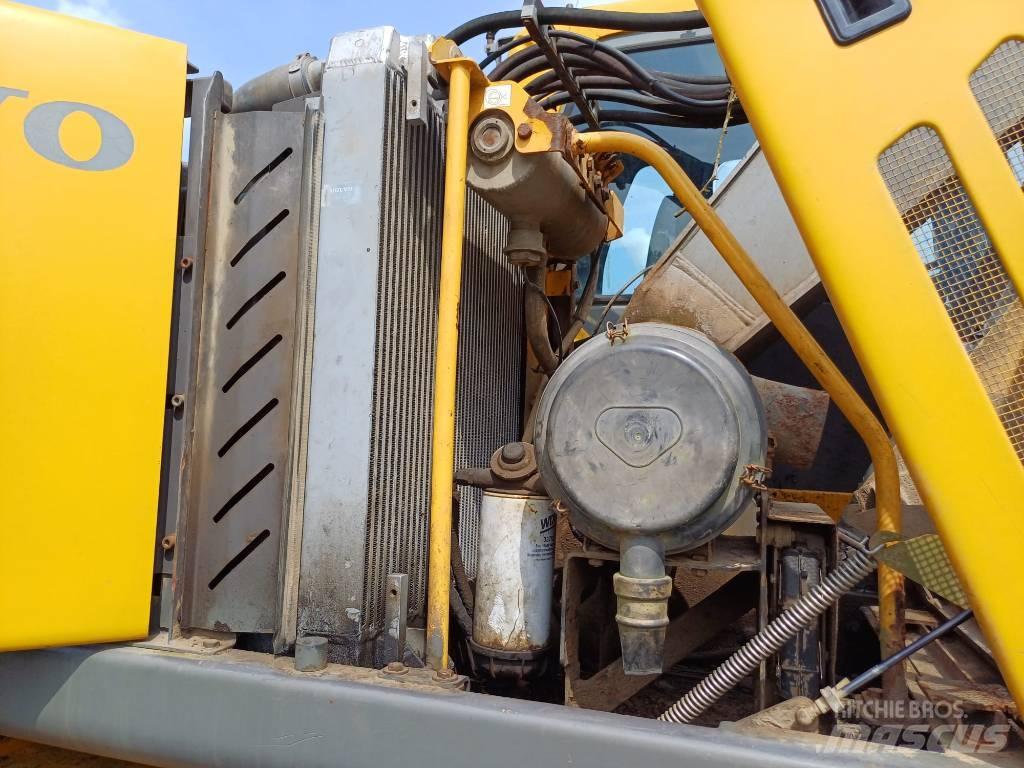 Volvo EW 160 B Excavadoras de ruedas