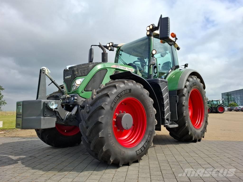 Fendt 724 Profi Tractores