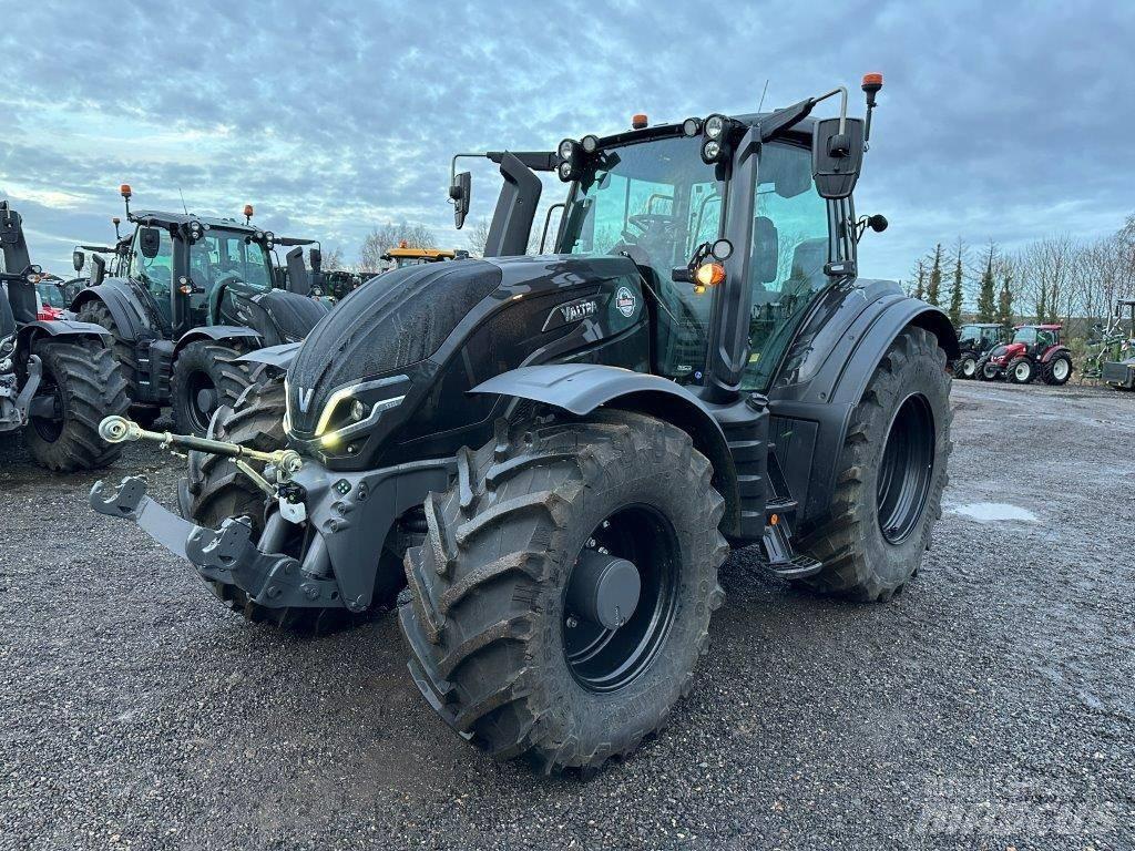 Valtra T 235 Direct Tractores