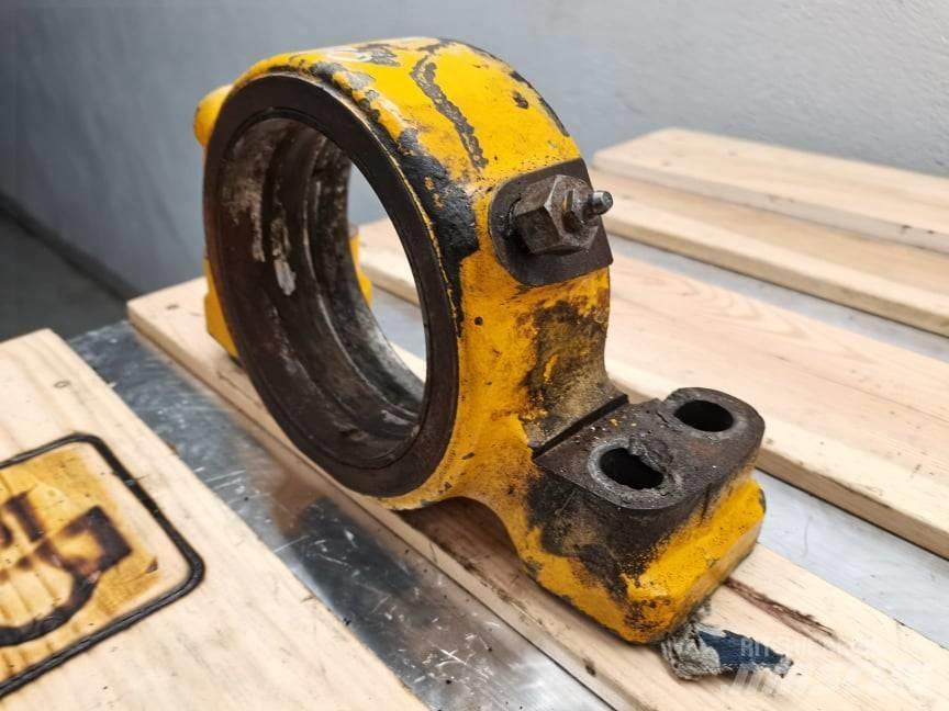 JCB 530-70 {axle} Ejes