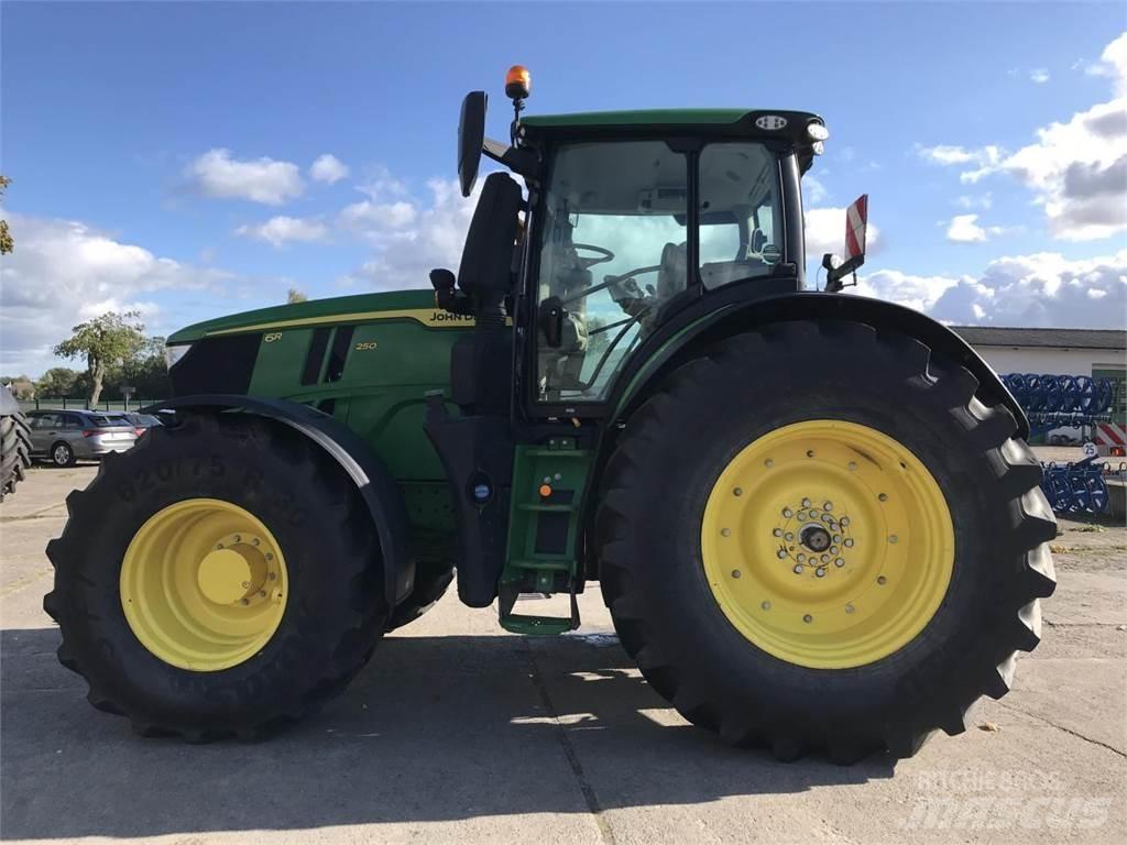 John Deere 6R 250 Tractores
