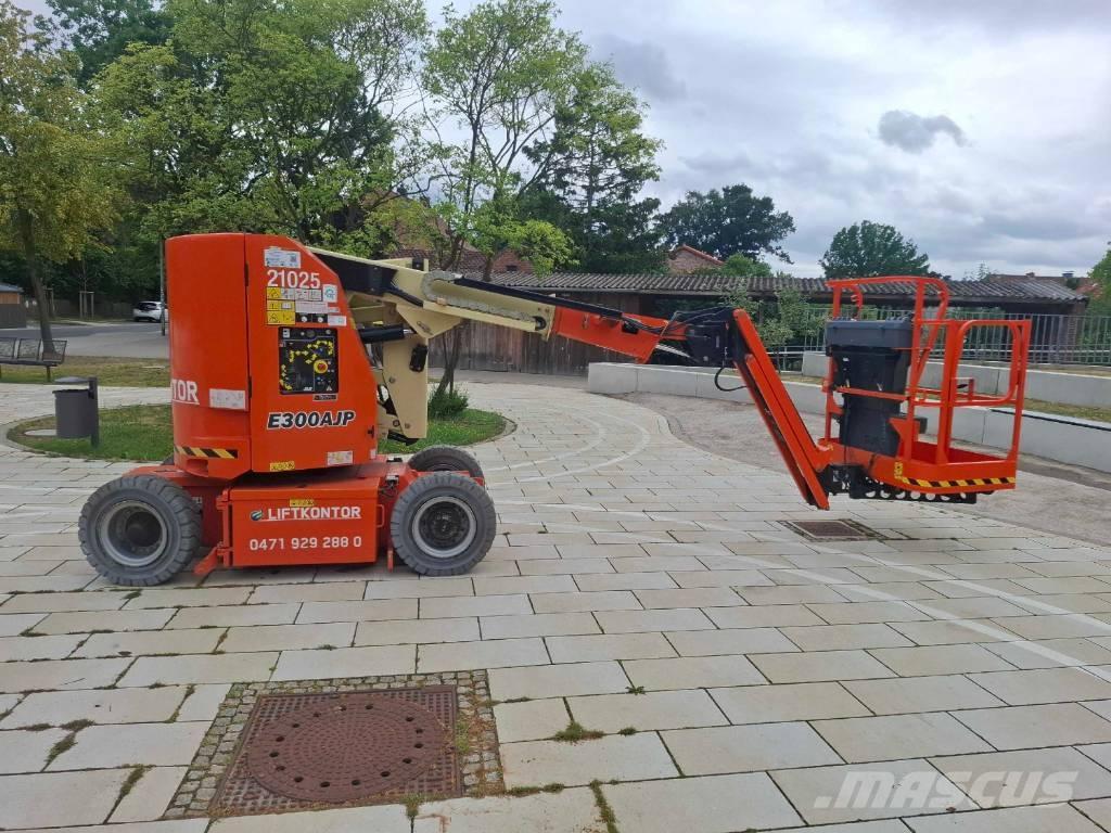 JLG E 300 AJP Plataforma de trabajo articulada