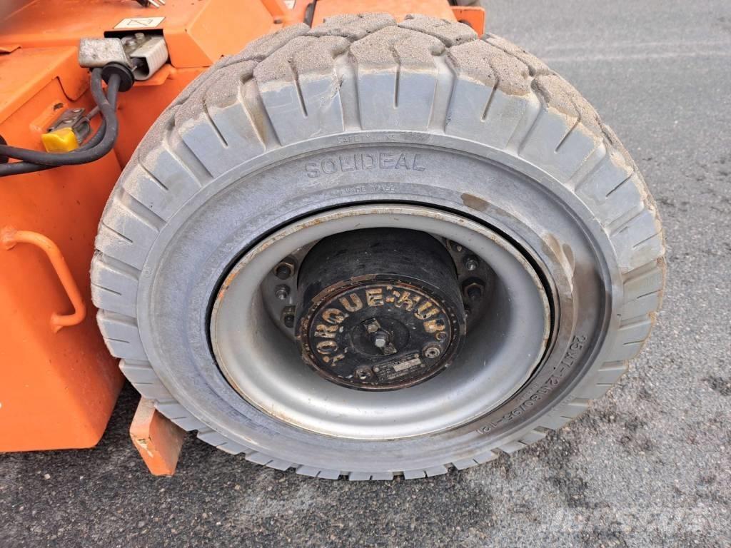 JLG E 300 AJP Plataforma de trabajo articulada