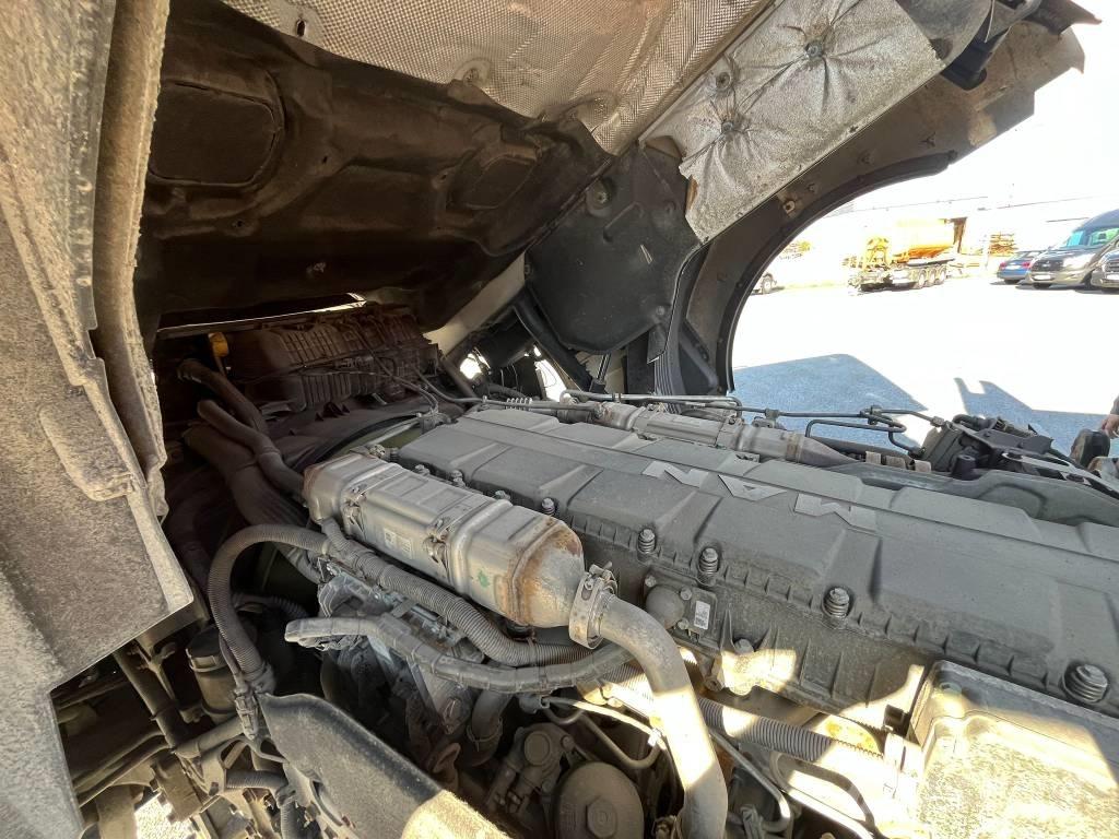 MAN TGX 26.580  6x4 Camiones bañeras basculantes o volquetes