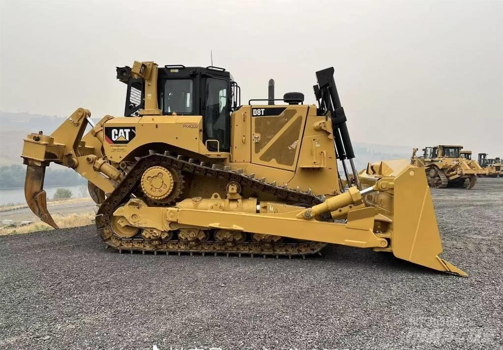 CAT D 8 T Buldozer sobre oruga