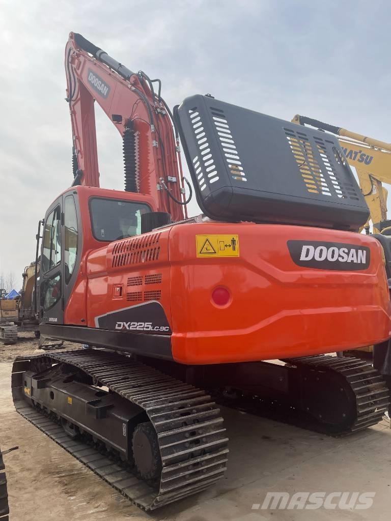 Doosan DX 220 LC-9C Excavadoras de cadenas