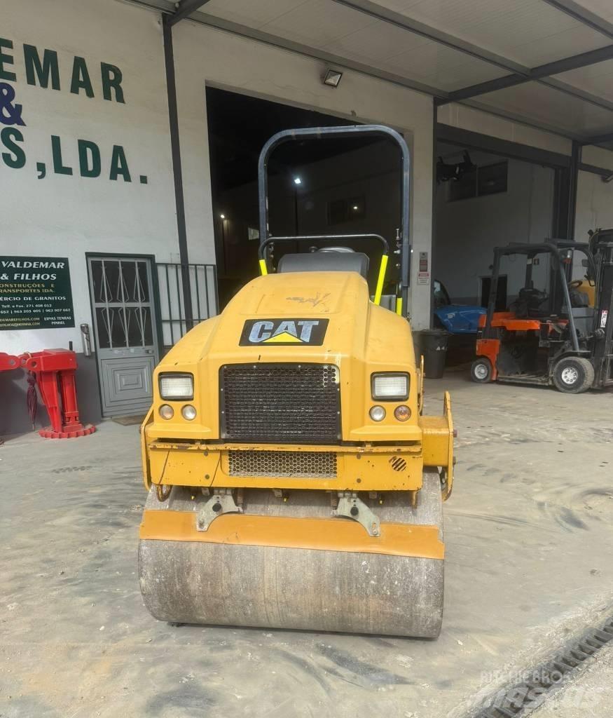 CAT CB 24 B, CB24 Rodillos de doble tambor