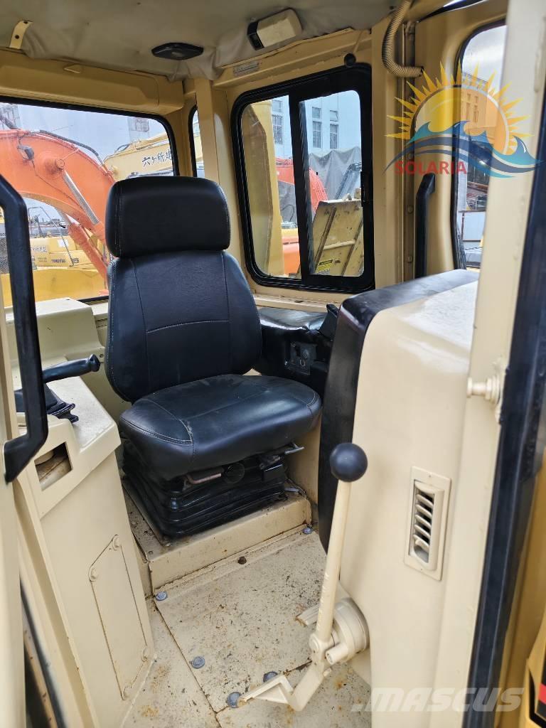 CAT D 7 R Buldozer sobre oruga