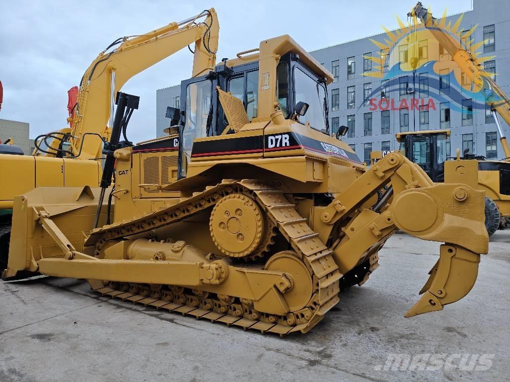 CAT D 7 R Buldozer sobre oruga