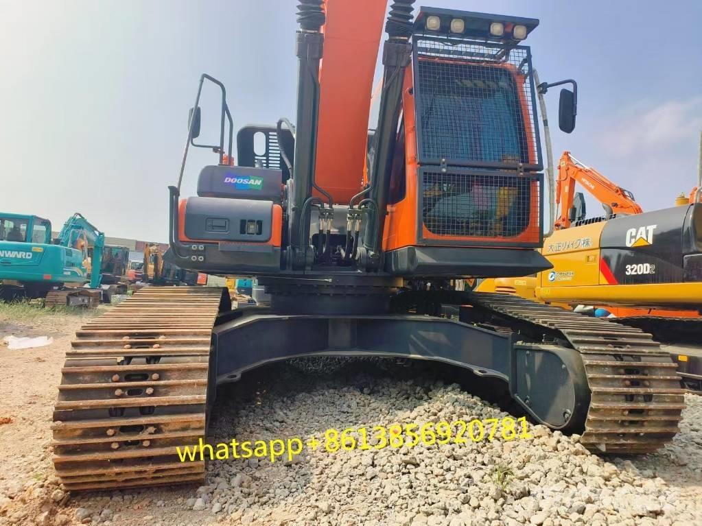 Doosan DX 225 Excavadoras de cadenas