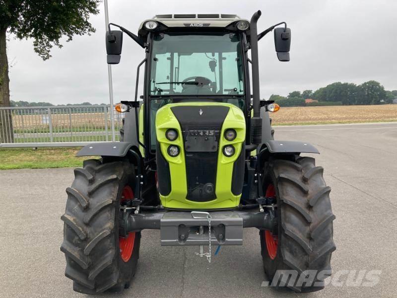 CLAAS AXOS 240 Tractores