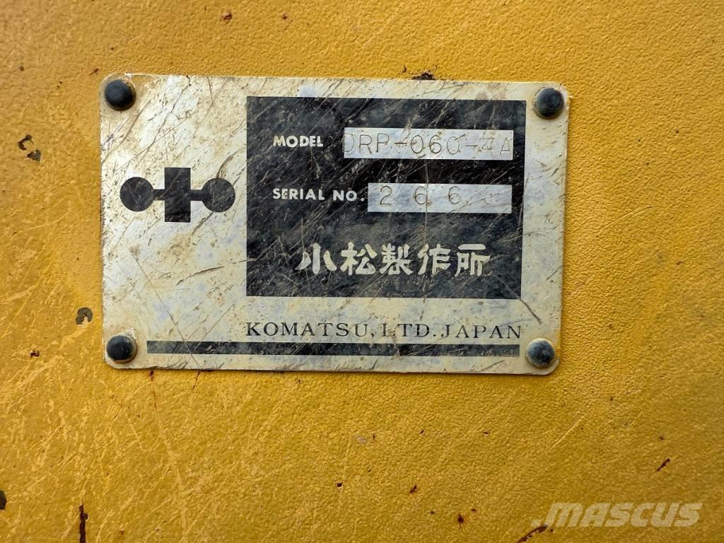 Komatsu D 65 PX-12 Buldozer sobre oruga