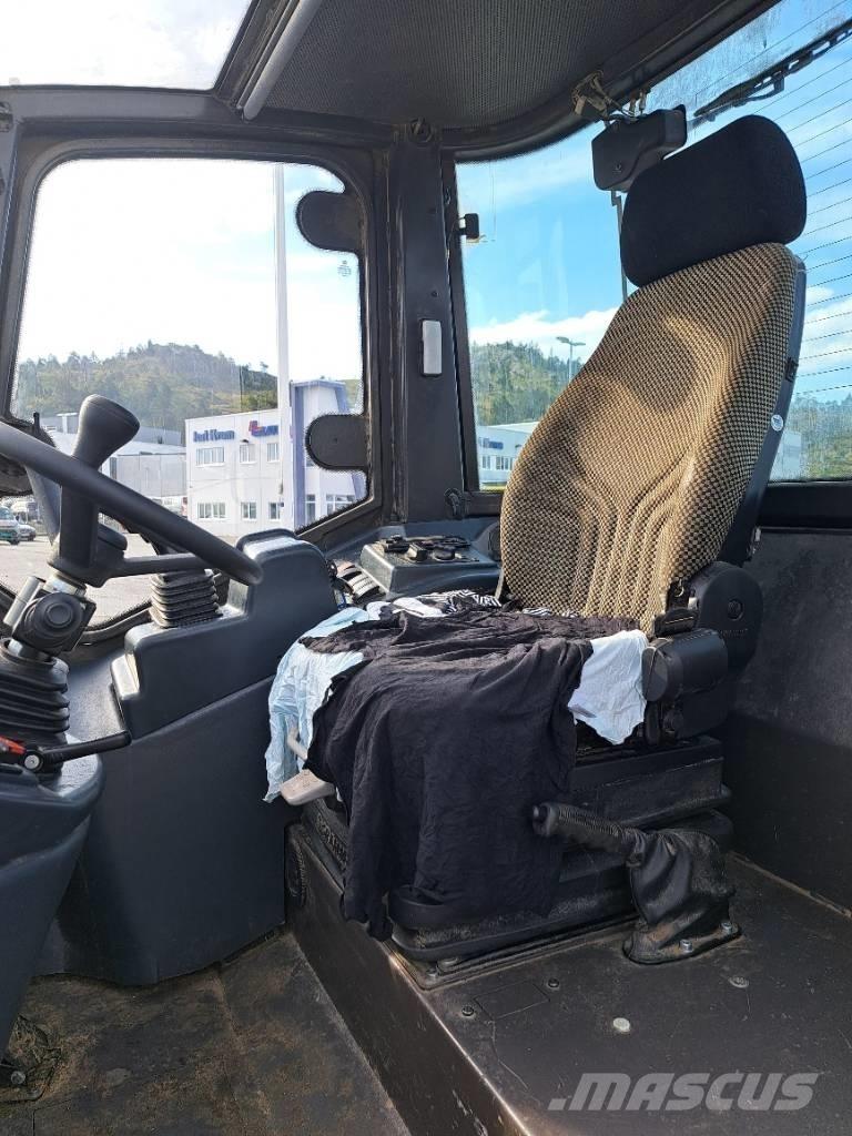 Hitachi ZW 75 Cargadoras sobre ruedas