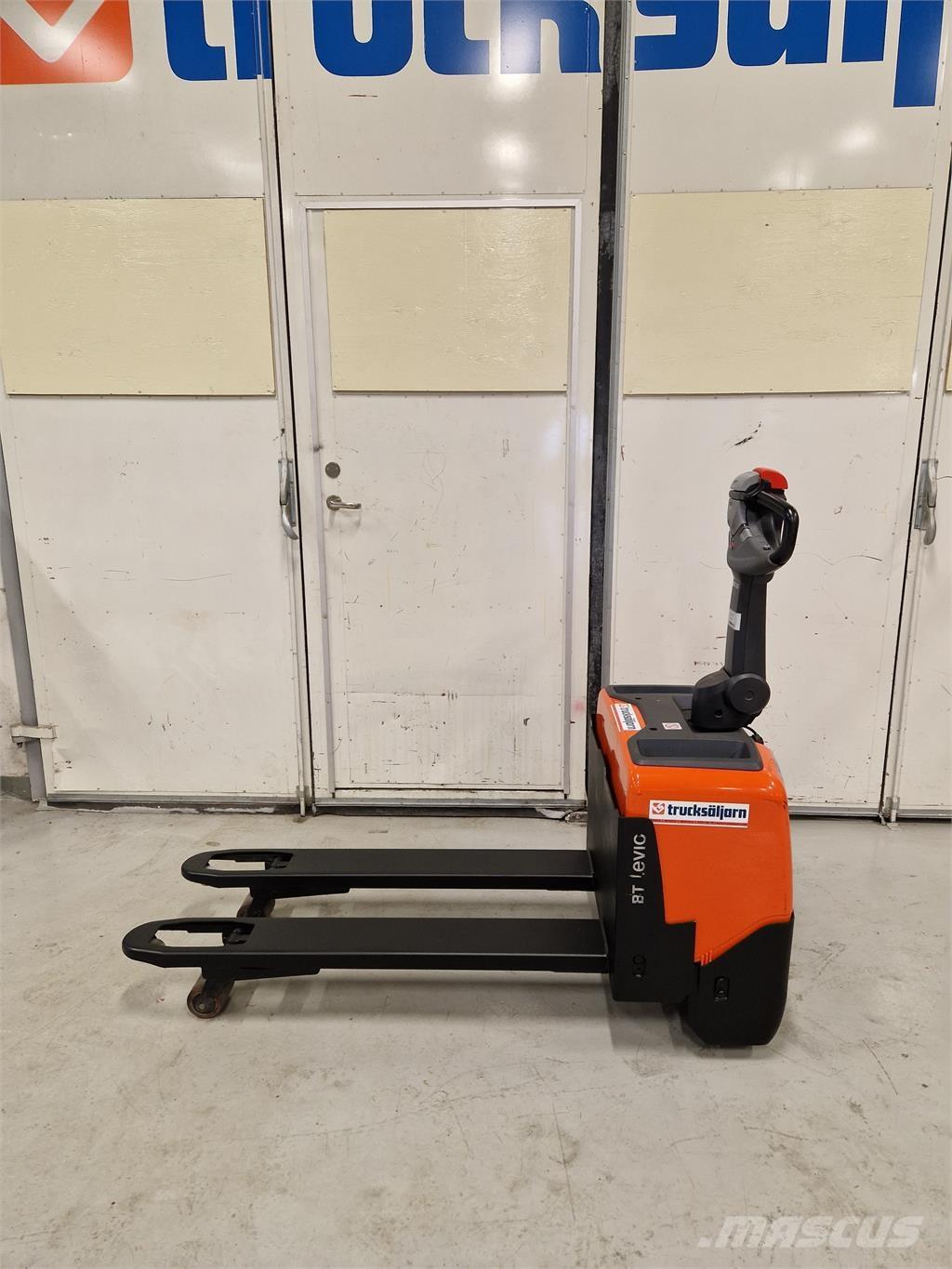 Toyota LWE130 Apiladores eléctricos