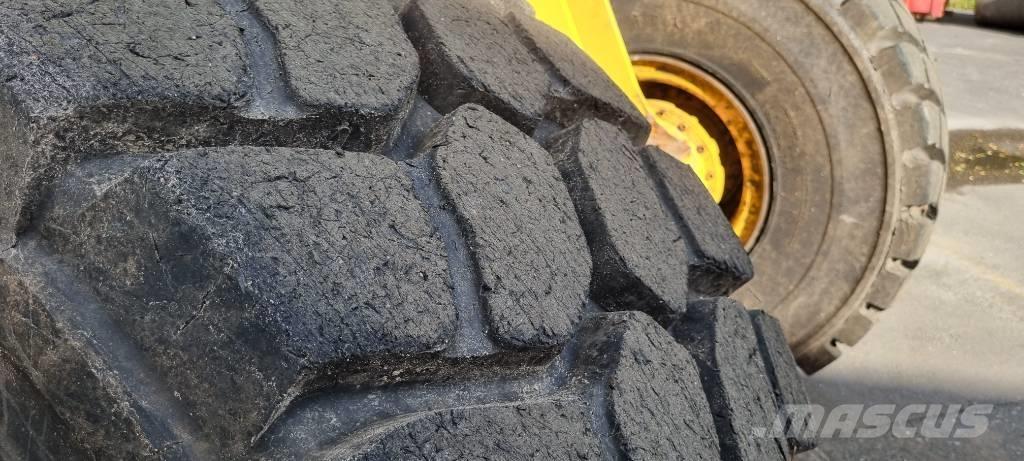 Volvo L 120 E Cargadoras sobre ruedas