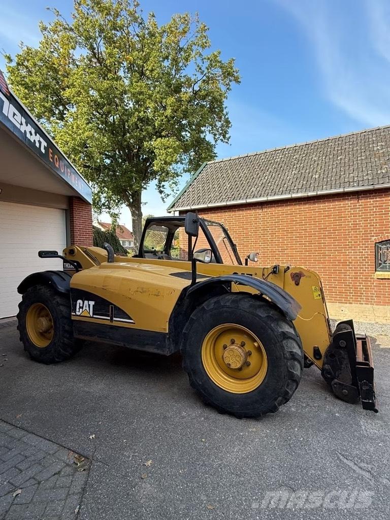 CAT TH 330 B Carretillas telescópicas