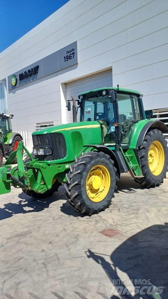 John Deere 6820 Tractores