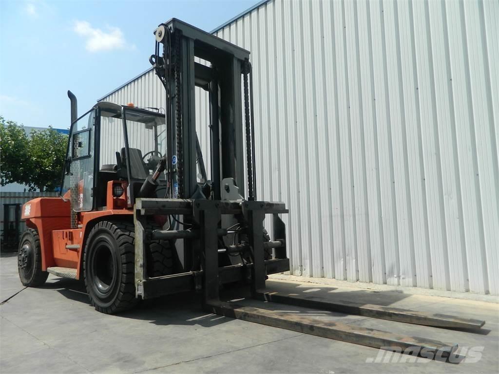 Kalmar DCE100 12 Carretillas diesel