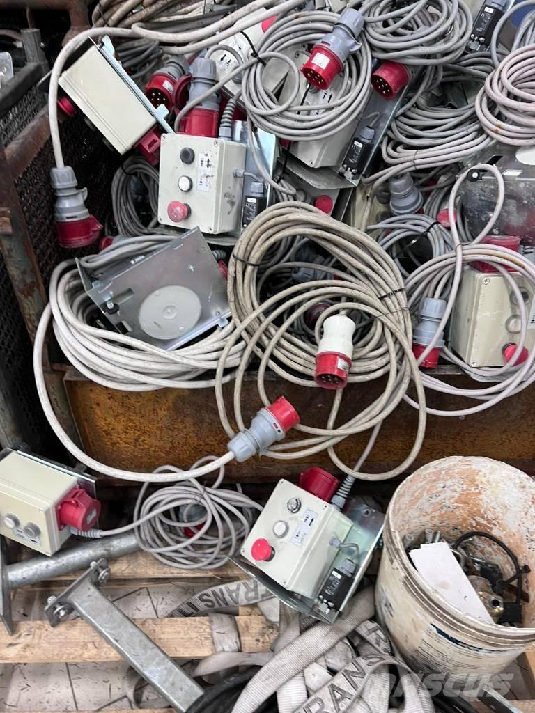 Geda 300 Z-ZP Montacargas de obra