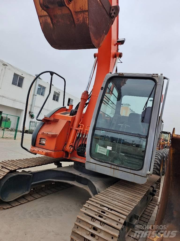 Hitachi ZX 135 US Excavadoras de cadenas