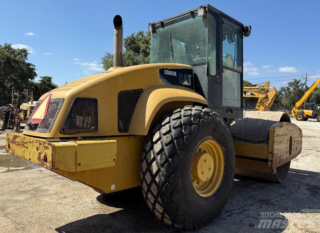 CAT CS 663 E Compactadores de suelo